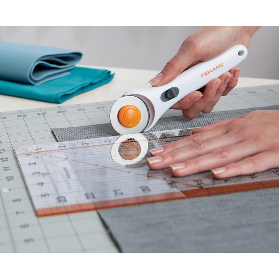 Fiskars Classic Stick Rotary Cutter 45mm