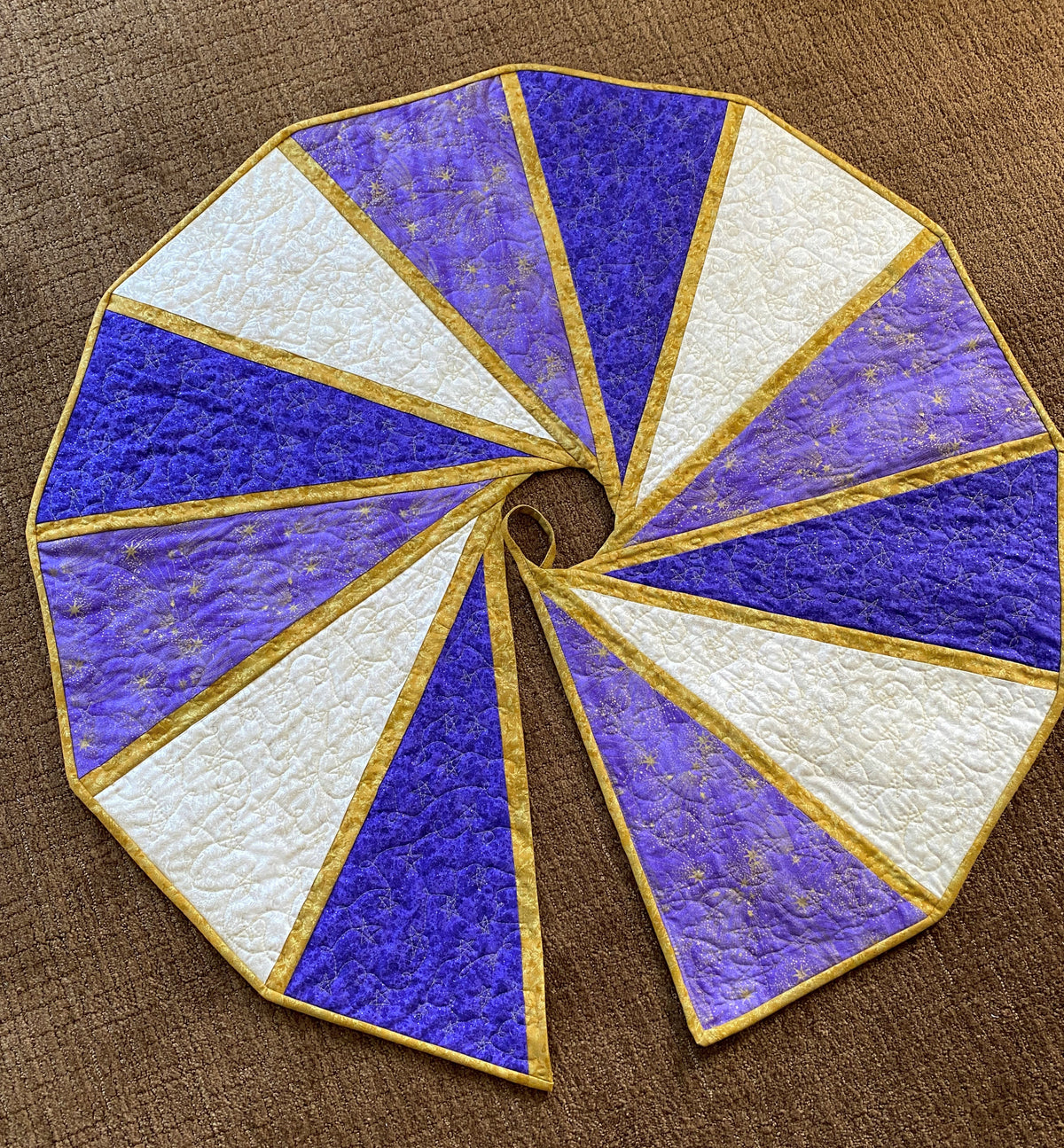 Modern Two Sided Tree Skirt Downloadable Pattern