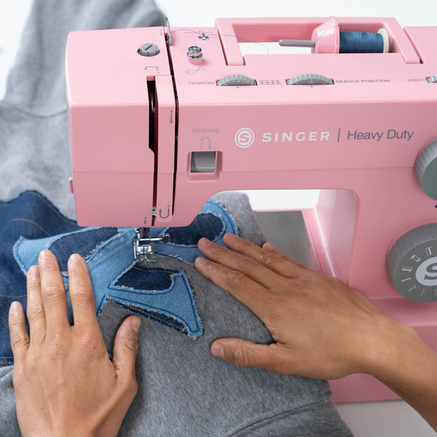 SINGER® Heavy Duty 4411 Pink Sewing Machine