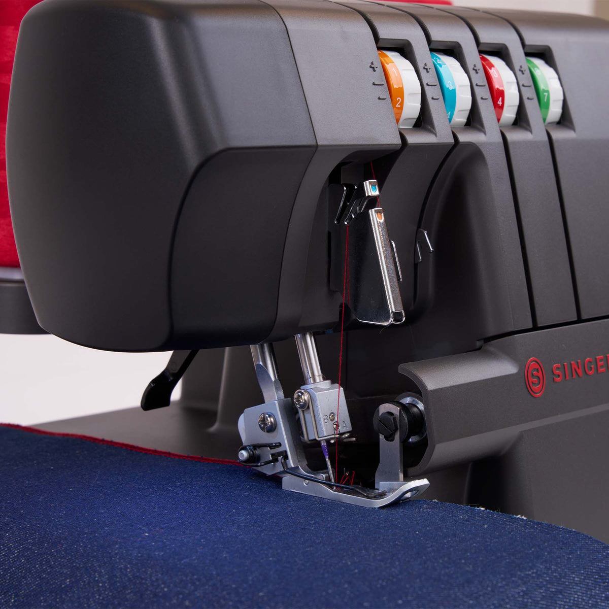 SINGER® Heavy Duty 0460™ Charcoal Serger