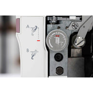 HUSQVARNA® VIKING® AMBER™ Air S | 500 Coverlock Machine