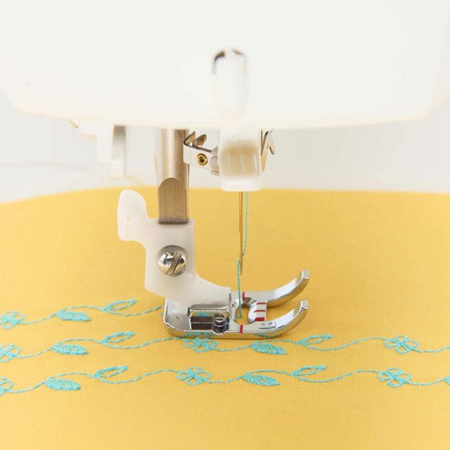 HUSQVARNA® VIKING® ONYX™ 30 Sewing Machine